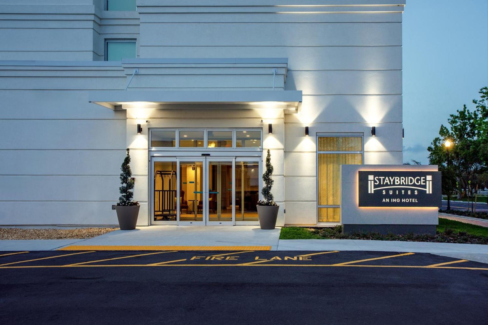 Staybridge Suites Winter Haven - Auburndale Eksteriør bilde